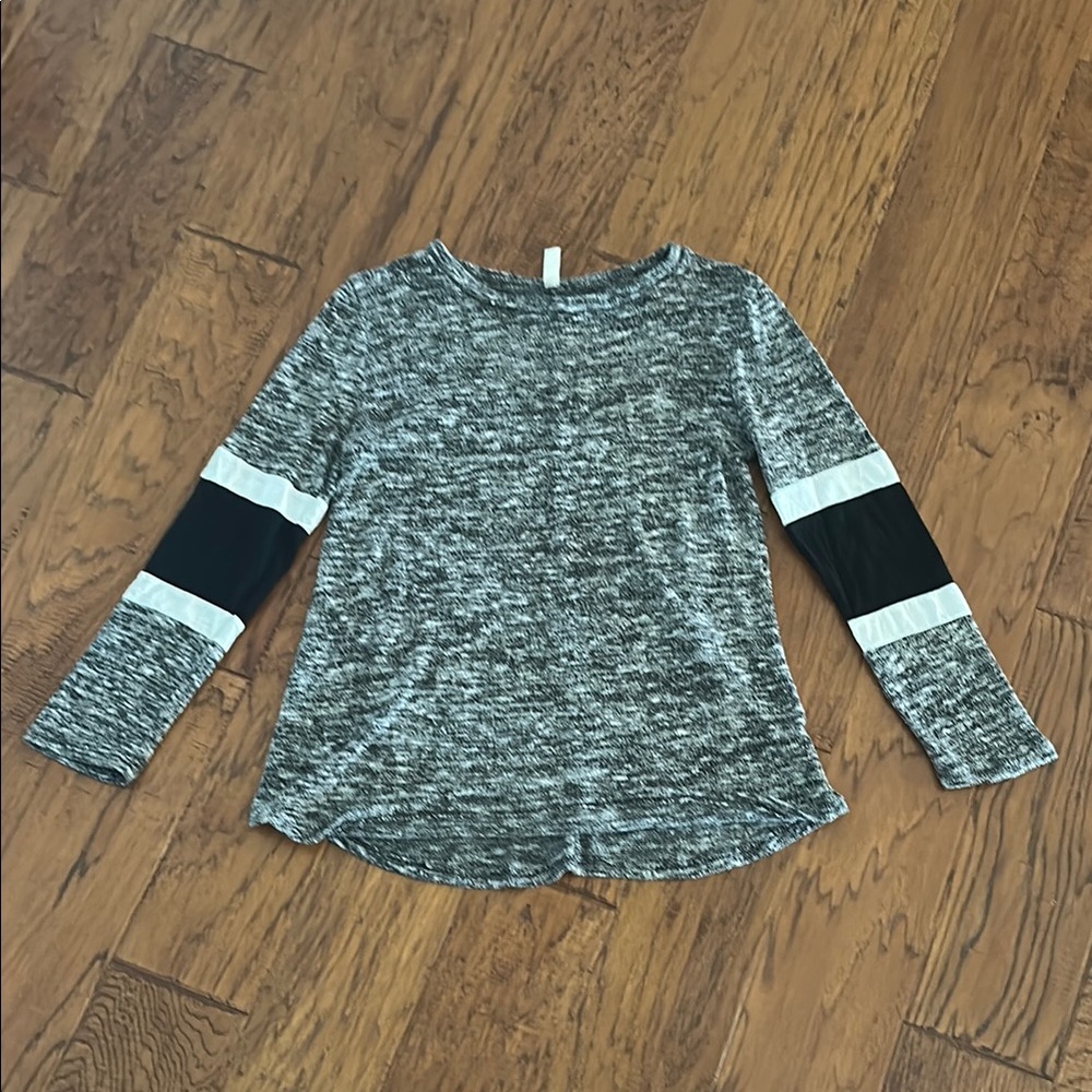 Flamingo Urban Gray and Black Long Sleeve Top